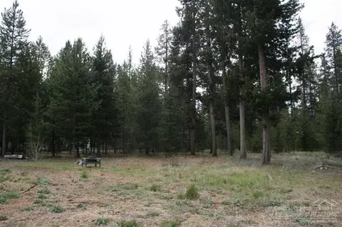 15931 Cascade Ln, La Pine, OR 97739 photo 3