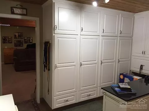 1609 SE Ramsay Rd, Bend, OR 97702 photo 13