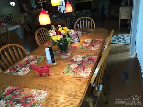 1609 SE Ramsay Rd, Bend, OR 97702 photo 6