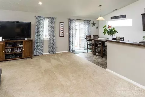 20678 Beaumont Dr, Bend, OR 97701 photo 9