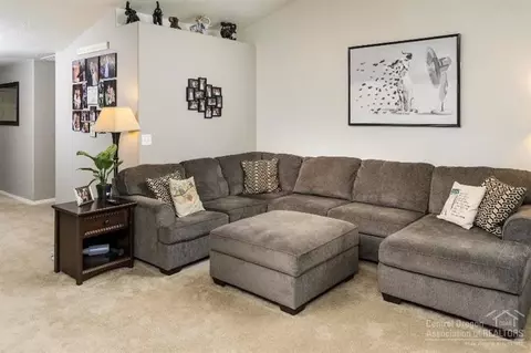 20678 Beaumont Dr, Bend, OR 97701 photo 5