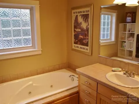 19463 Blue Lake Loop, Bend, OR 97702 photo 16