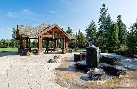 19463 Blue Lake Loop, Bend, OR 97702 photo 23