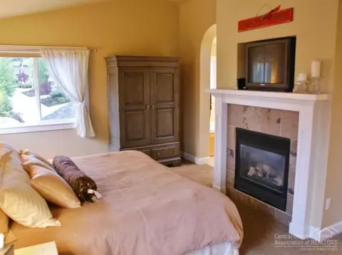 19463 Blue Lake Loop, Bend, OR 97702 photo 12