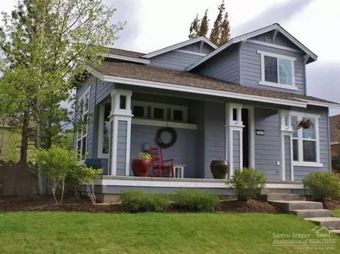 19463 Blue Lake Loop, Bend, OR 97702 photo 2