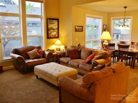 19463 Blue Lake Loop, Bend, OR 97702 photo 3