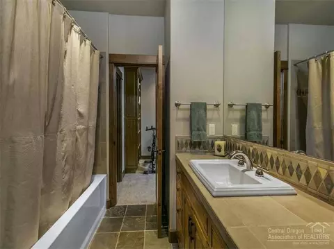 19478 Green Lakes Loop, Bend, OR 97702 photo 16