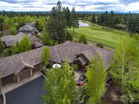 19478 Green Lakes Loop, Bend, OR 97702 photo 3