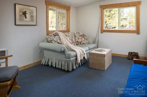 55394 Big River Dr, Bend, OR 97707 photo 7