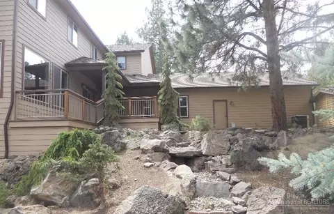 60120 Ridgeview Dr, Bend, OR 97702 photo 2