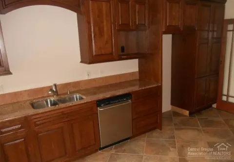 60120 Ridgeview Dr, Bend, OR 97702 photo 13