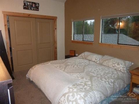 60589 Springtree Ct, Bend, OR 97702 photo 12