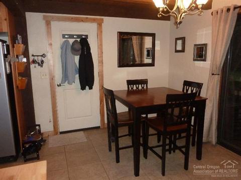 60589 Springtree Ct, Bend, OR 97702 photo 3