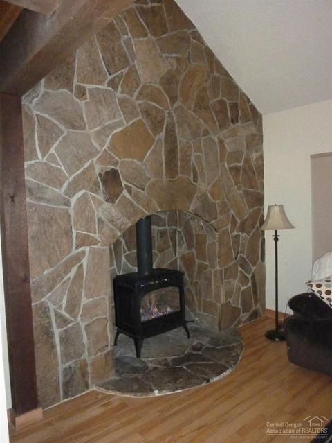 60589 Springtree Ct, Bend, OR 97702 photo 7