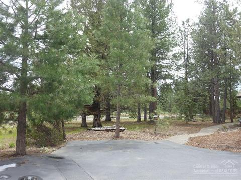 60589 Springtree Ct, Bend, OR 97702 photo 17