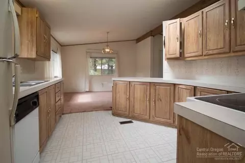 56424 Eclipse Dr, Bend, OR 97707 photo 6