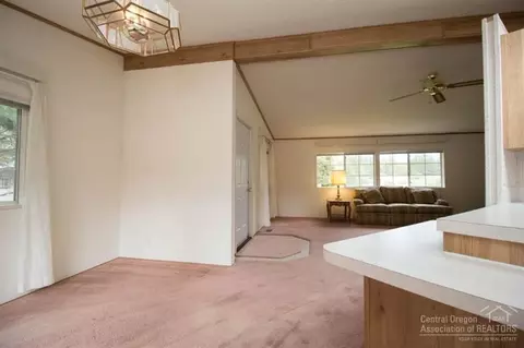 56424 Eclipse Dr, Bend, OR 97707 photo 9
