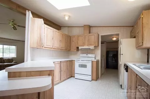 56424 Eclipse Dr, Bend, OR 97707 photo 8