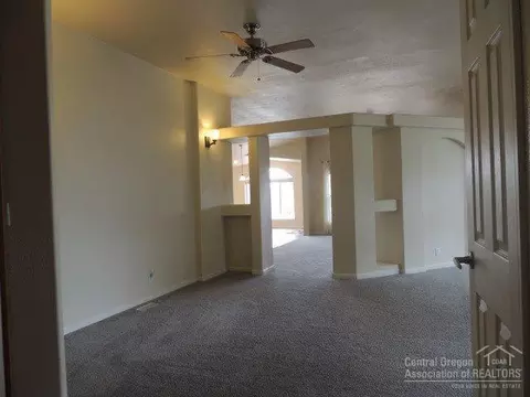 63401 Chaparrel Dr, Bend, OR 97701 photo 6