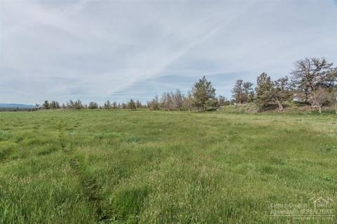 24360 Dodds Rd, Bend, OR 97701 photo 13