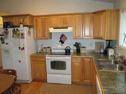 15420 Liberty, La Pine, OR 97739 photo 11
