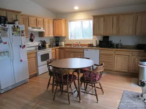 15420 Liberty, La Pine, OR 97739 photo 25