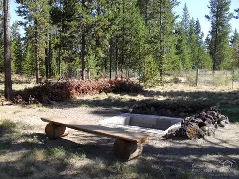 52660 Pine Dr, La Pine, OR 97739 photo 9