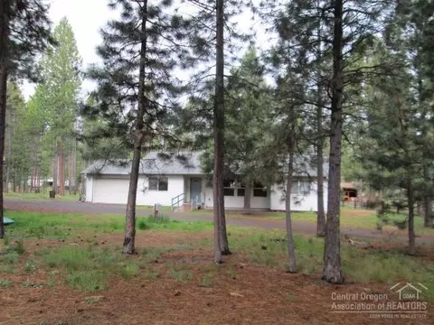 51463 Jory Rd, La Pine, OR 97739 photo 2