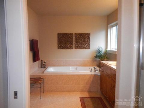 20110 Stonegate Dr, Bend, OR 97702 photo 15