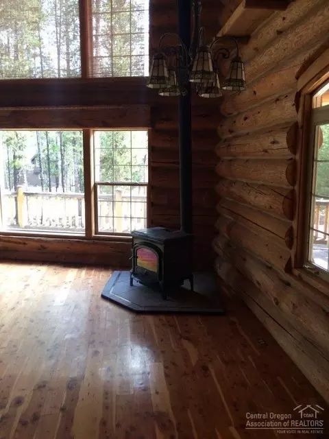 15153 River Loop Dr, Bend, OR 97707 photo 6