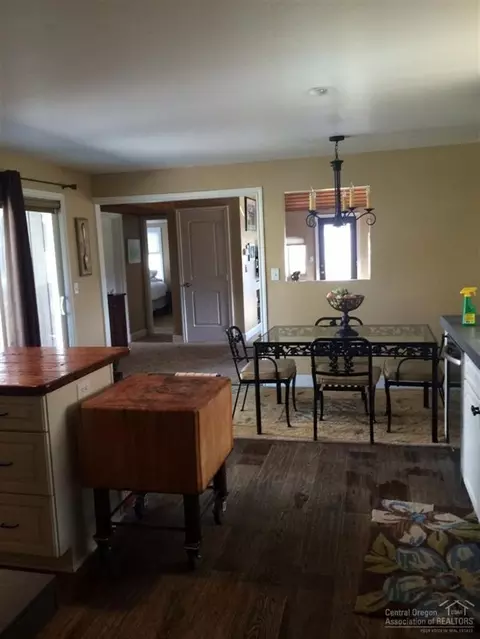 65520 Kentucky, Bend, OR 97701 photo 13