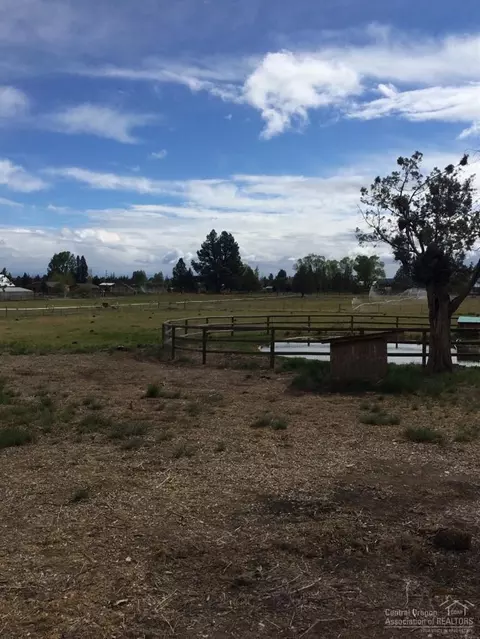65520 Kentucky, Bend, OR 97701 photo 25