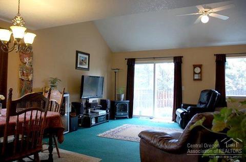 63245 Town Ct, Bend, OR 97701 photo 6