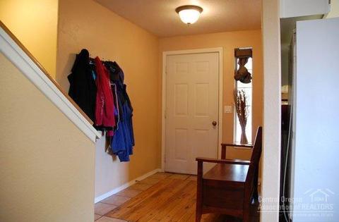 63245 Town Ct, Bend, OR 97701 photo 4