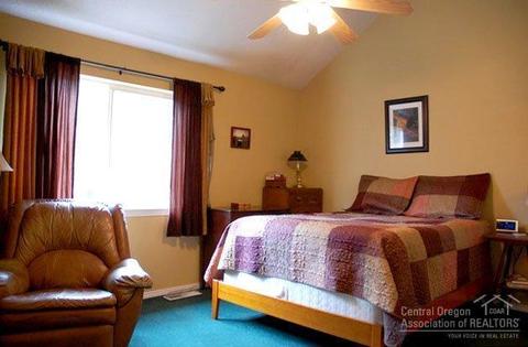 63245 Town Ct, Bend, OR 97701 photo 11