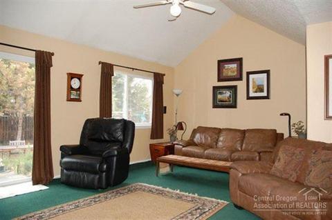 63245 Town Ct, Bend, OR 97701 photo 5