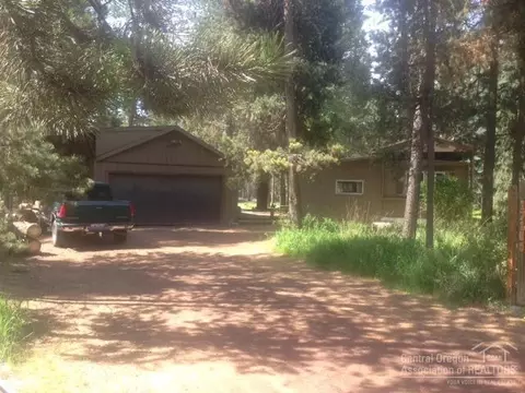 17105 Pasadena, Bend, OR 97707 photo 3