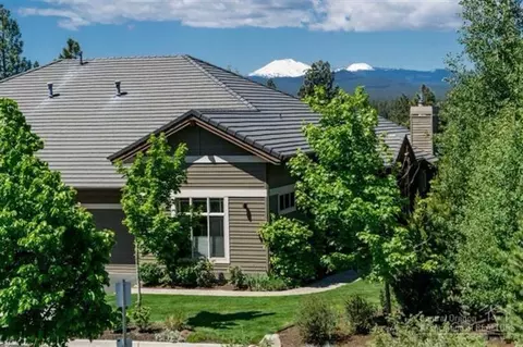 362 NW Phils Loop, Bend, OR 97701 photo 1