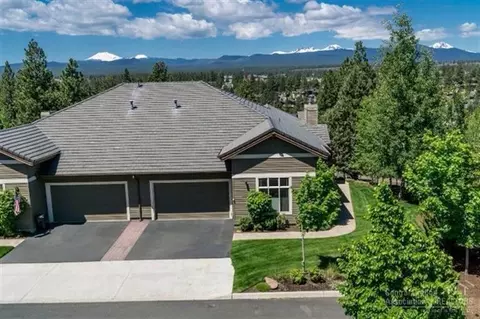 362 NW Phils Loop, Bend, OR 97701 photo 2