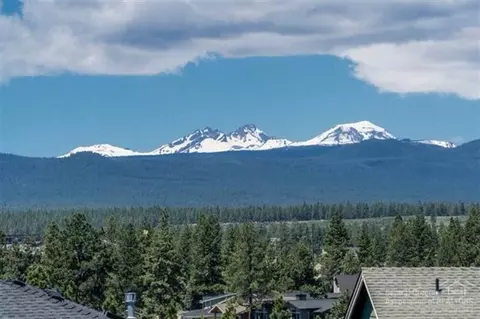 362 NW Phils Loop, Bend, OR 97701 photo 4