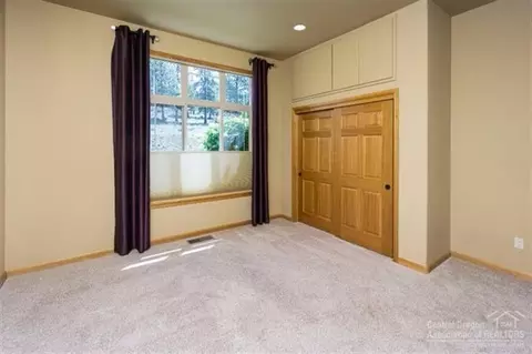 362 NW Phils Loop, Bend, OR 97701 photo 18