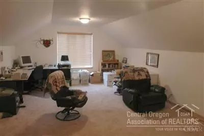 20549 Dylan Loop, Bend, OR 97702 photo 10