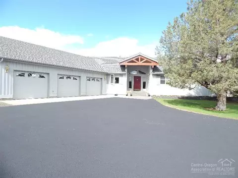 60445 Sunridge Dr, Bend, OR 97702 photo 4