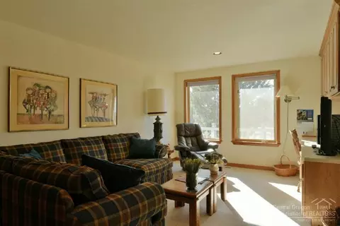 60445 Sunridge Dr, Bend, OR 97702 photo 16
