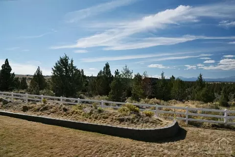 60445 Sunridge Dr, Bend, OR 97702 photo 5