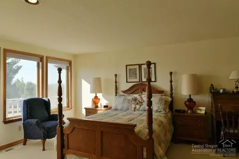 60445 Sunridge Dr, Bend, OR 97702 photo 17