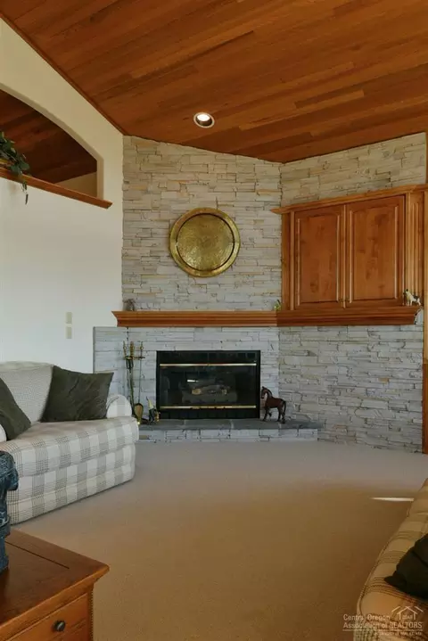 60445 Sunridge Dr, Bend, OR 97702 photo 7