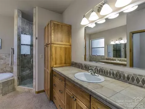 1147 NW Olympic Ct, Bend, OR 97703 photo 15