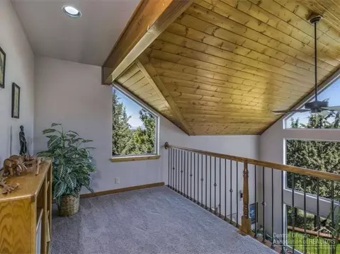 1147 NW Olympic Ct, Bend, OR 97703 photo 22