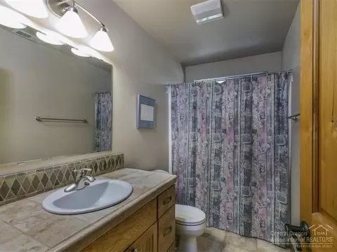 1147 NW Olympic Ct, Bend, OR 97703 photo 20